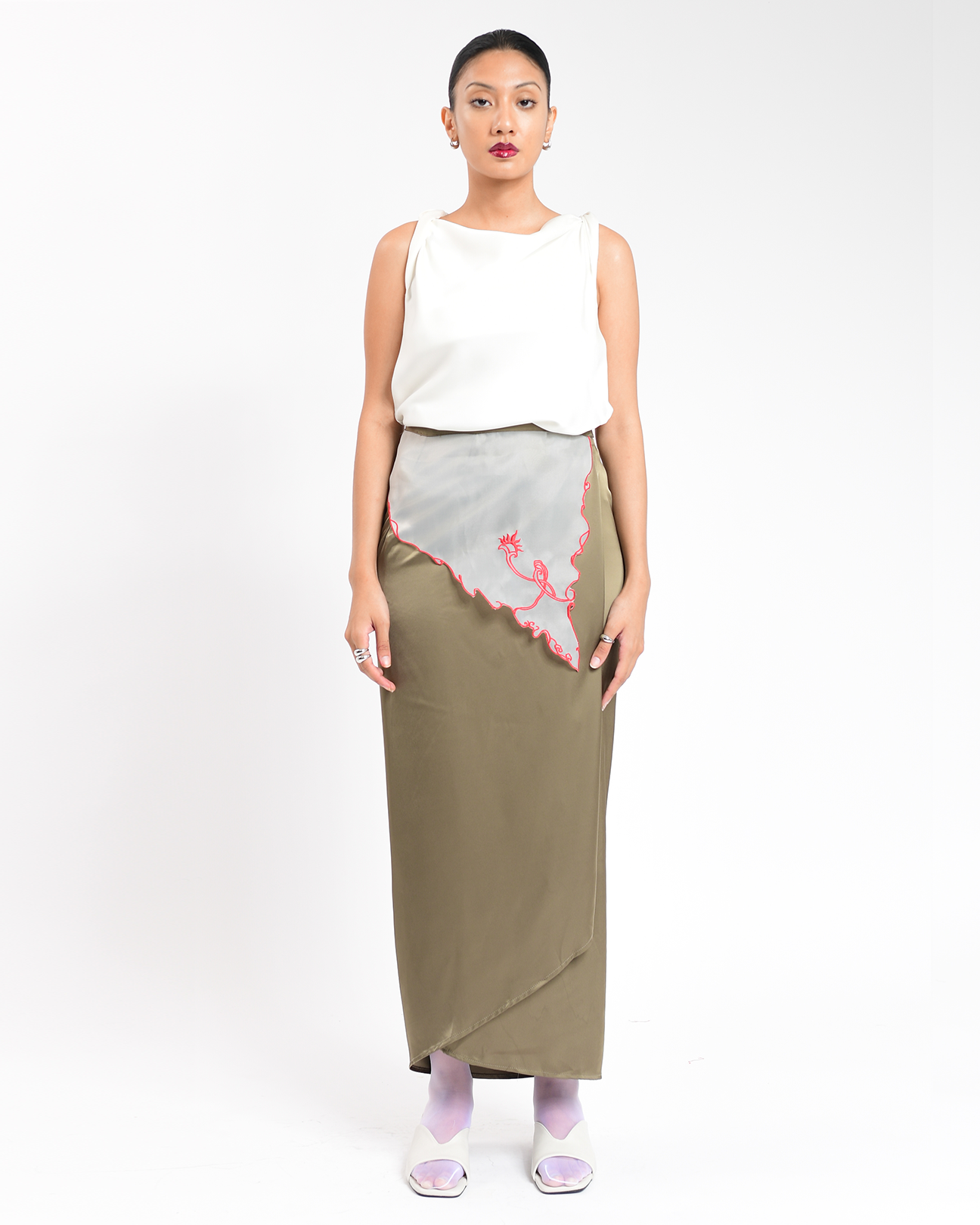 MENDUNG BERAT SKIRT