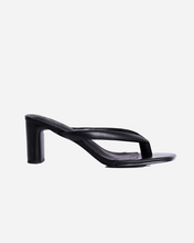 Load image into Gallery viewer, RAY HEELS IN BLACK
